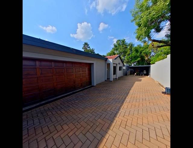 4 BEDROOM HOUSE FOR SALE IN GARSFONTEIN